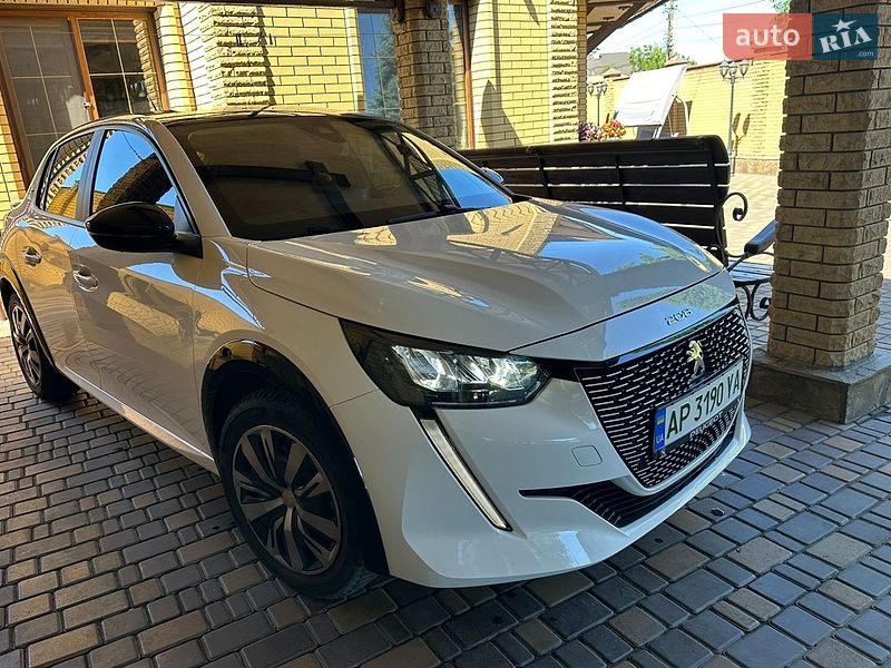 Peugeot 208 2022