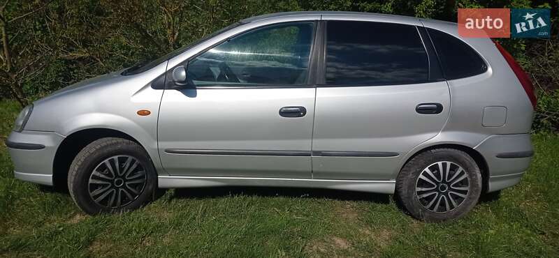 Nissan Almera 2006