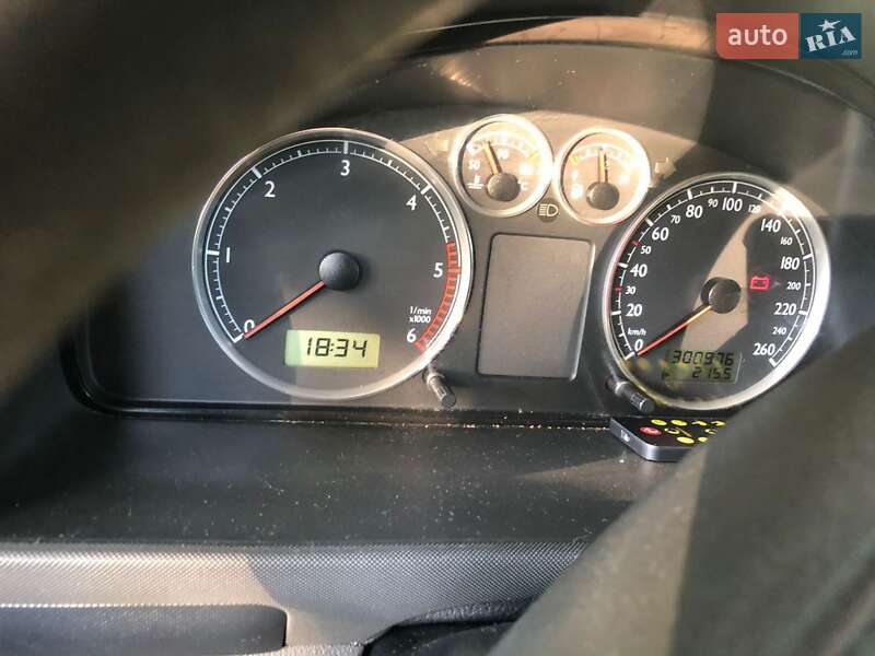 SEAT Alhambra 2003