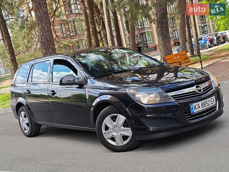 Opel Astra 2010
