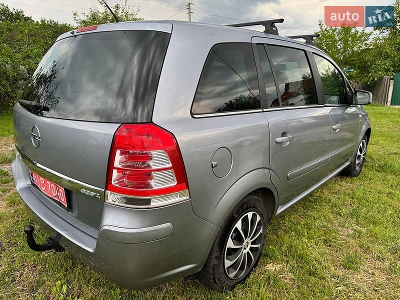 Opel Zafira 2010