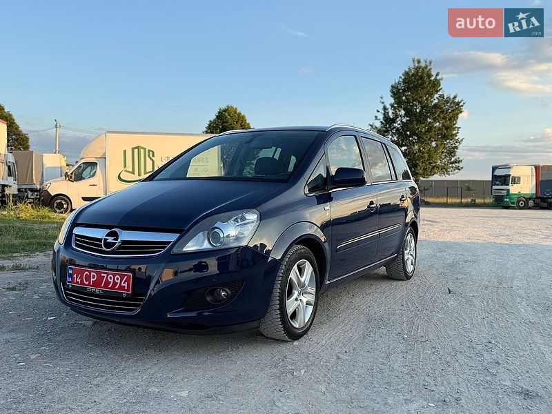 Opel Zafira 2012