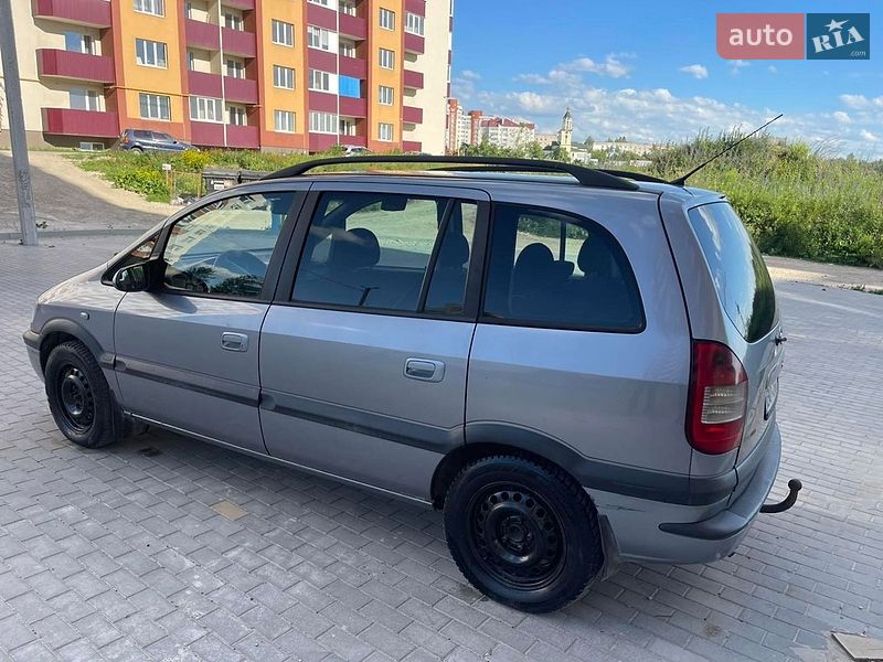 Opel Zafira 2003