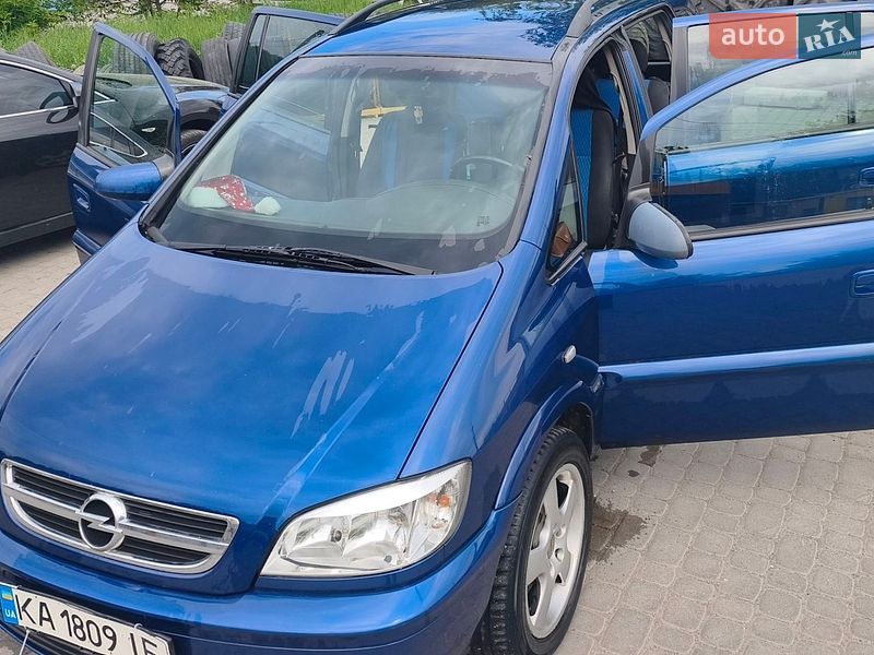 Opel Zafira 2004