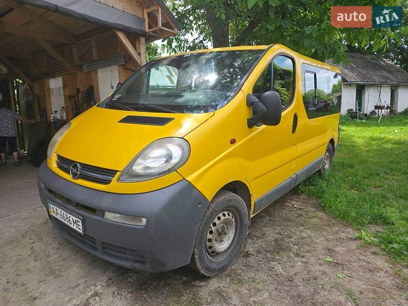 Opel Vivaro 2005