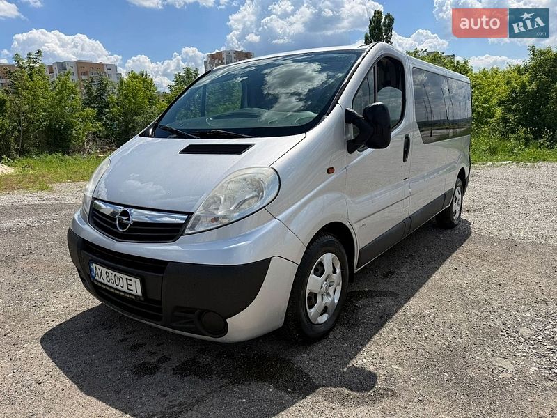 Opel Vivaro 2012