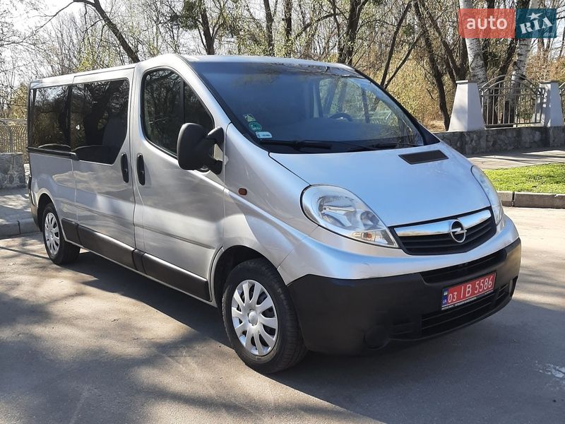 Opel Vivaro 2011
