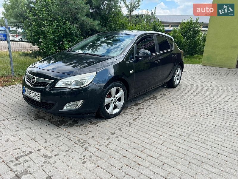 Opel Astra 2012