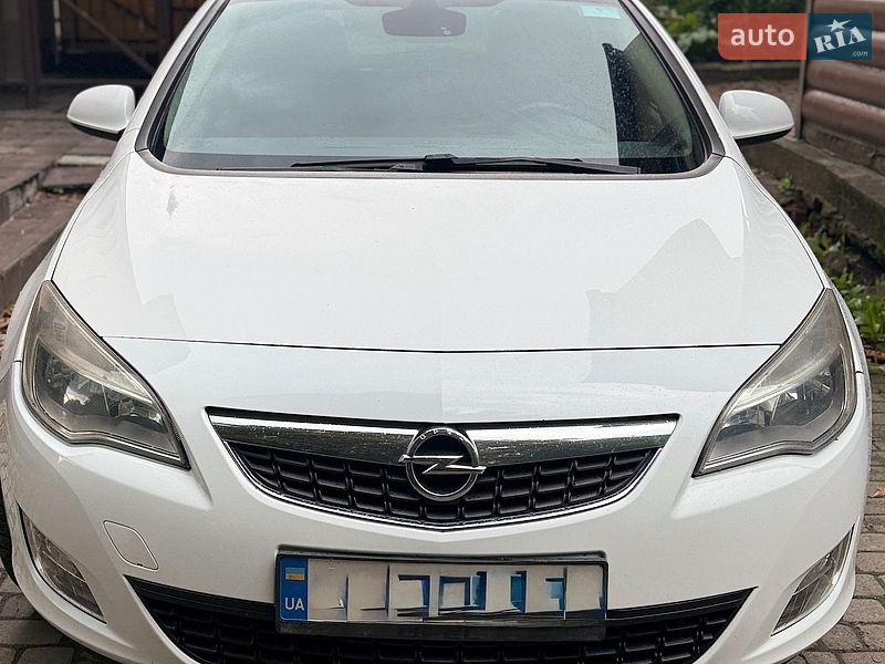 Opel Astra 2010