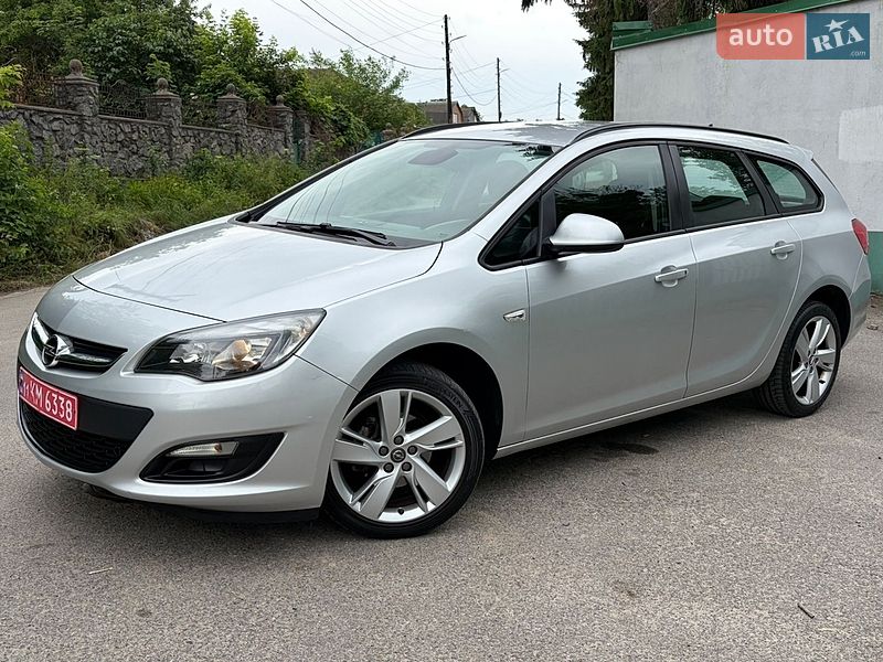 Opel Astra 2012
