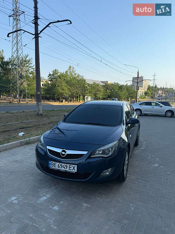 Opel Astra 2010