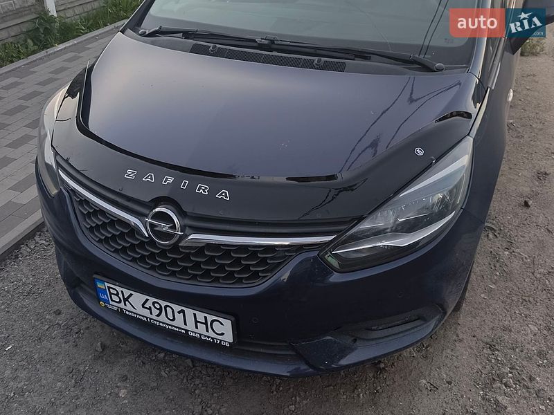 Opel Zafira 2017