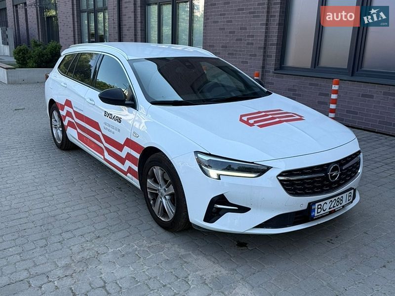Opel Insignia 2022