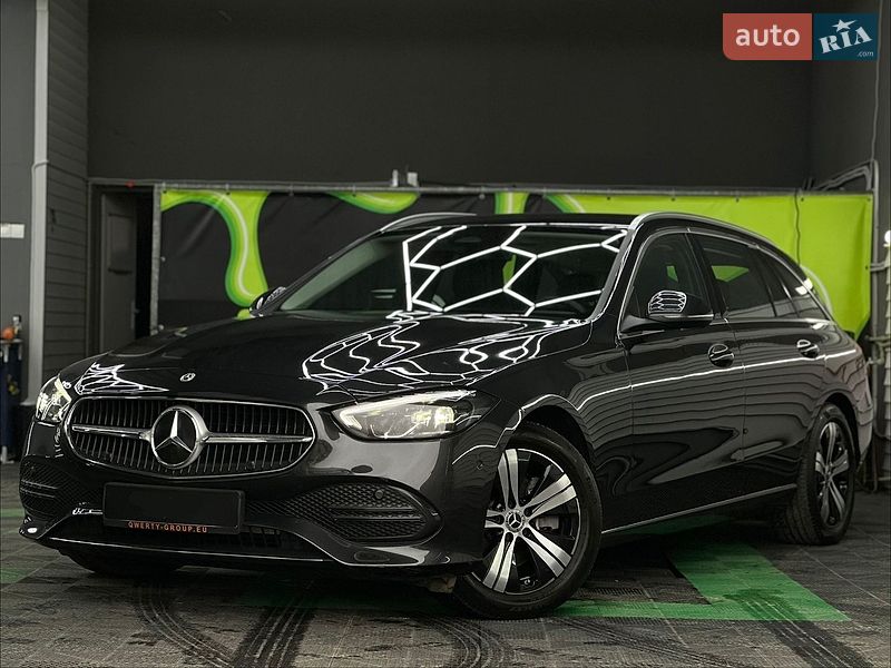 Mercedes-Benz C-Class 2022