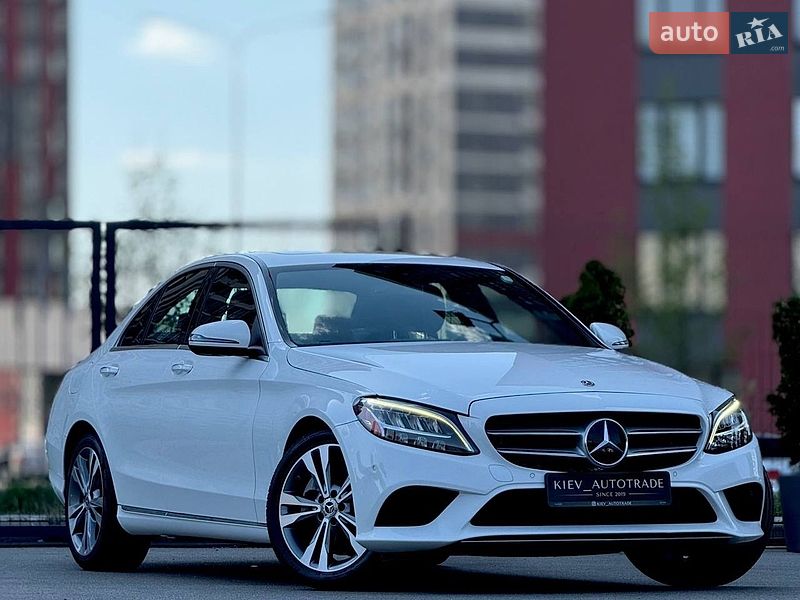 Mercedes-Benz C-Class 2021