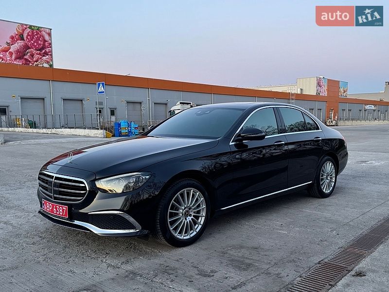 Mercedes-Benz E-Class 2021