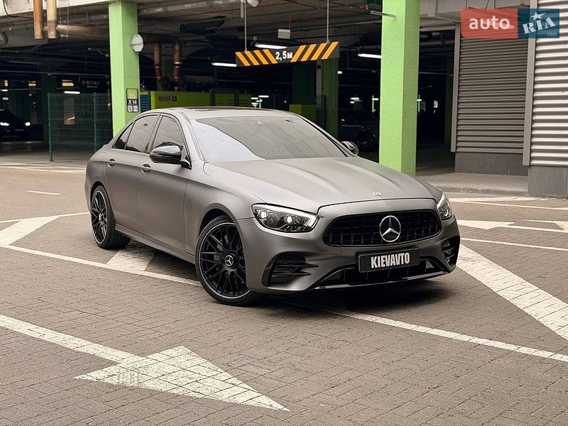 Mercedes-Benz E-Class 2021