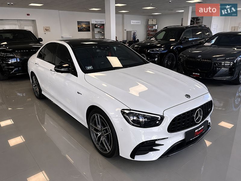 Mercedes-Benz E-Class 2022