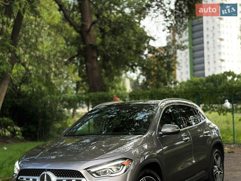 Mercedes-Benz GLA-Class 2020