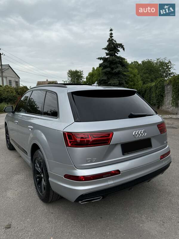 Audi Q7 2018