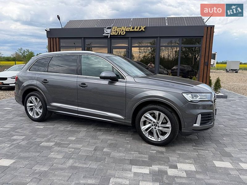 Audi Q7 2021