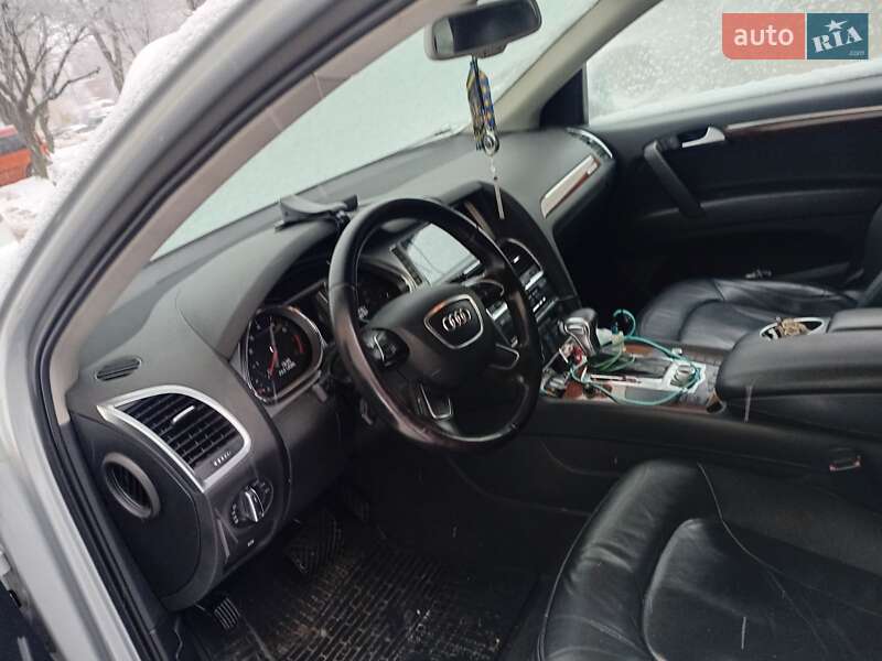 Audi Q7 2013