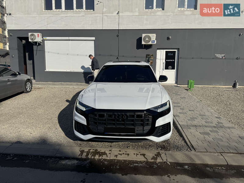 Audi Q8 2019