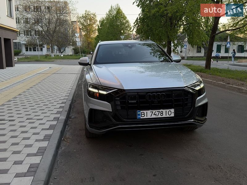 Audi Q8 2020