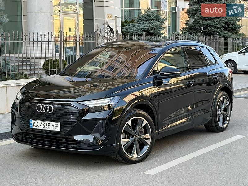 Audi Q4 e-tron 2024