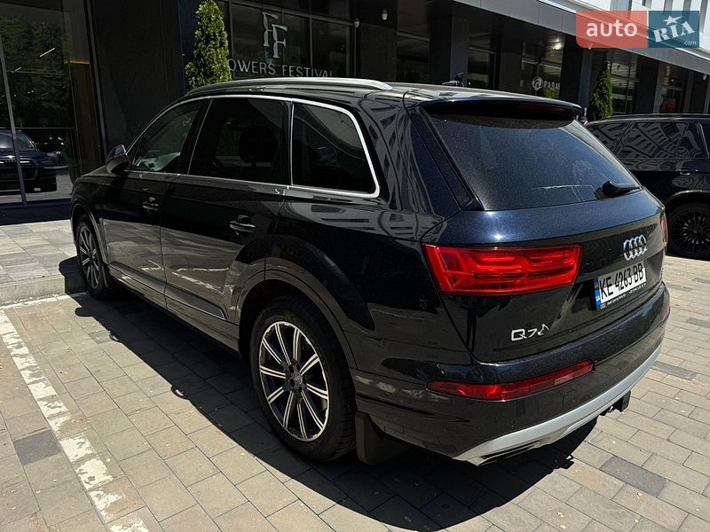Audi Q7 2016