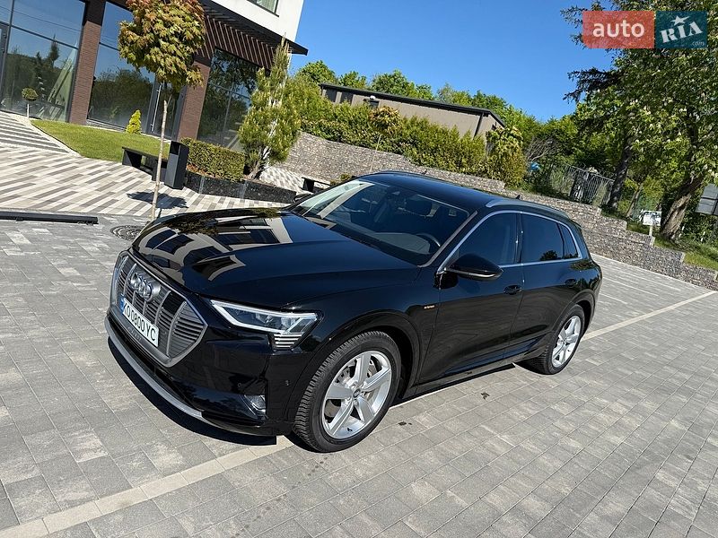 Audi e-tron 2019