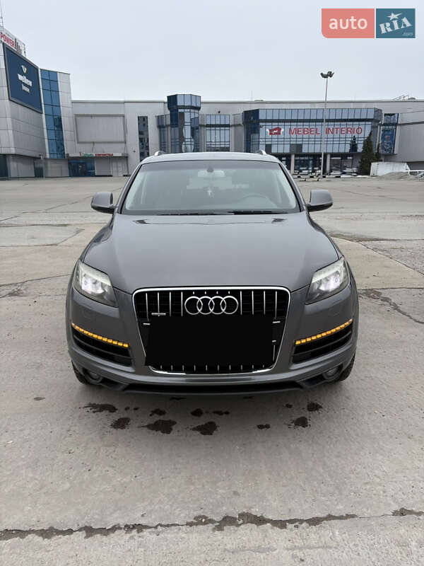Audi Q7 2011