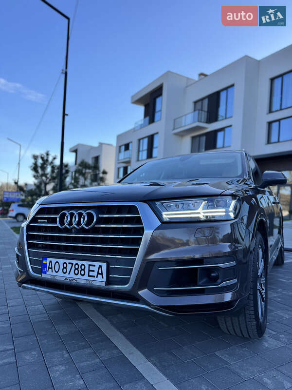 Audi Q7 2017