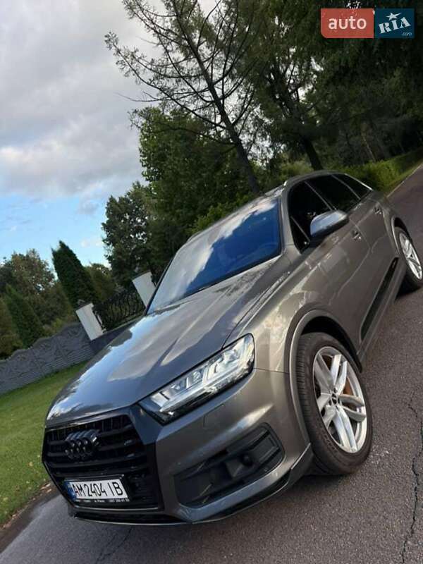 Audi Q7 2016