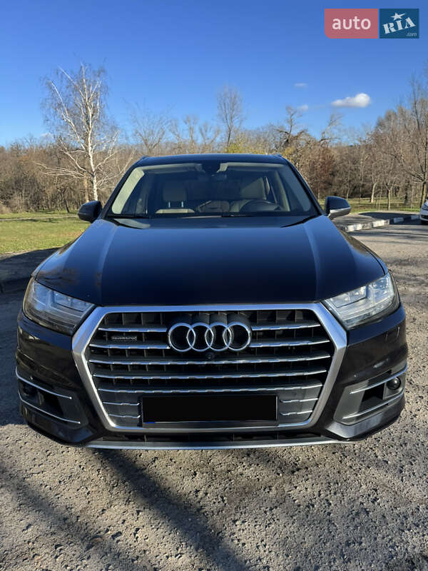 Audi Q7 2018