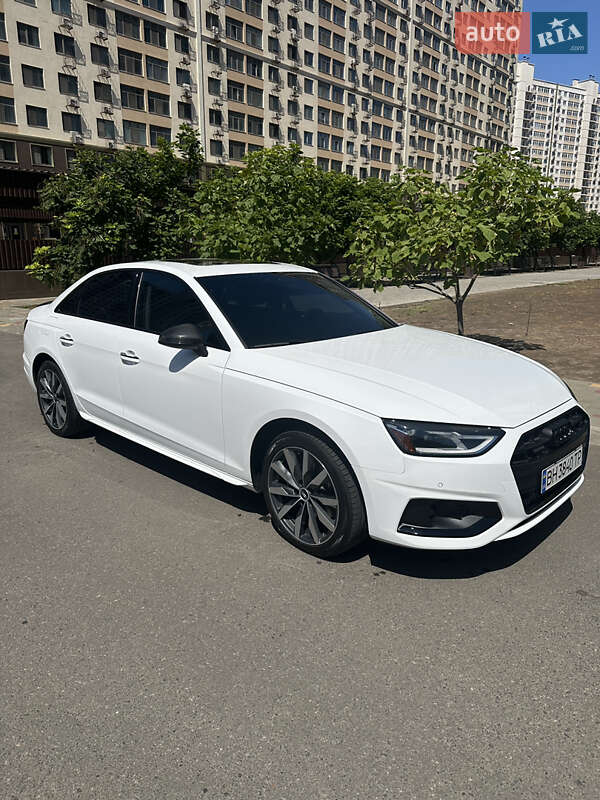 Audi A4 2021