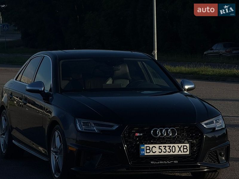 Audi S4 2019