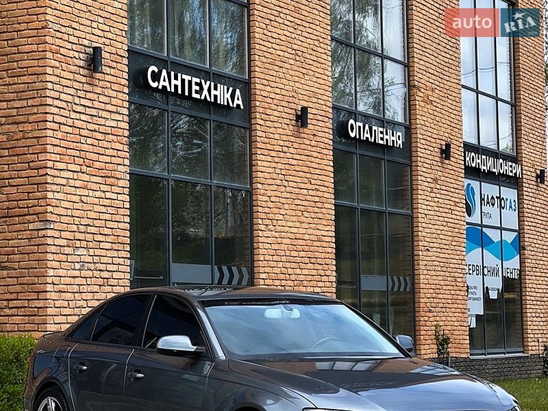 Audi A4 2012