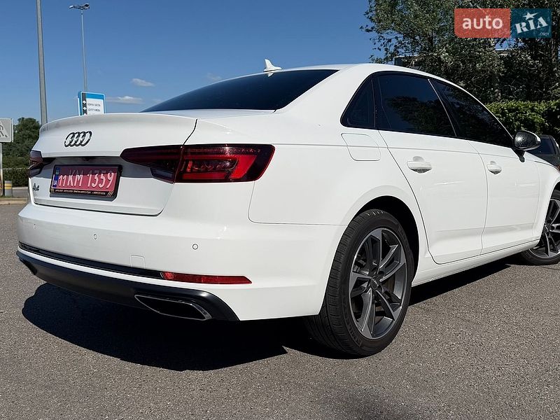 Audi A4 2019