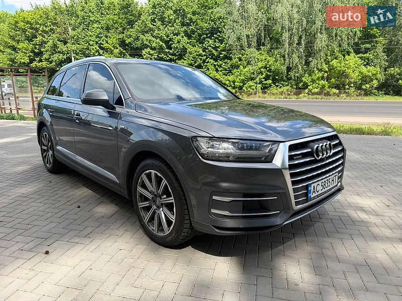 Audi Q7 2016