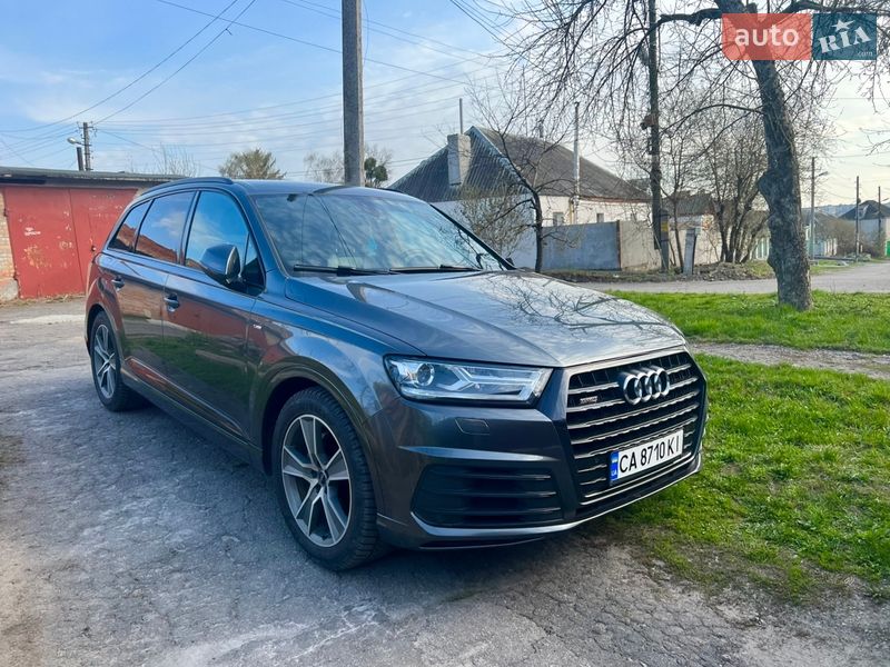 Audi Q7 2016