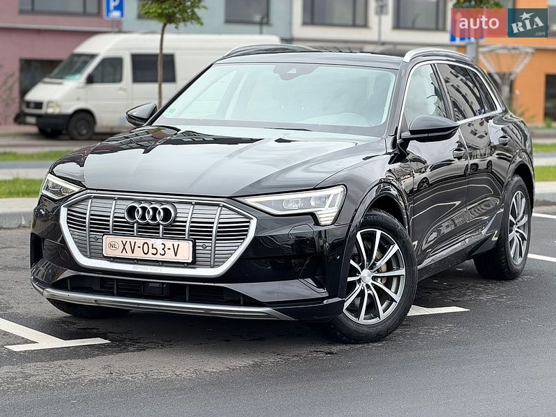 Audi e-tron 2019