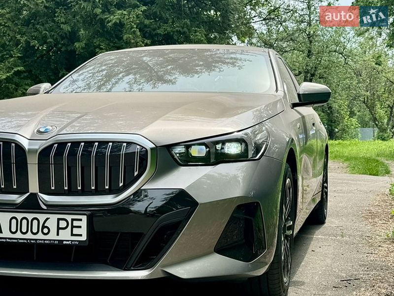 BMW 5 Series 2025