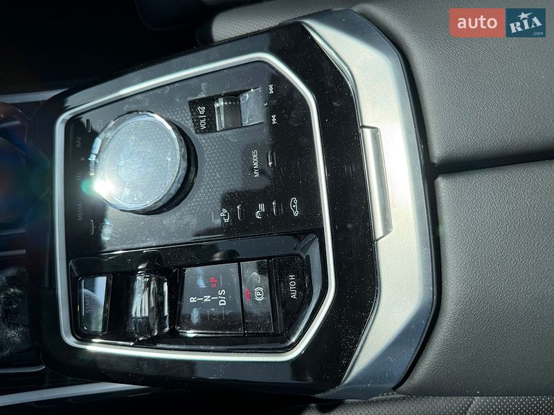 BMW 7 Series 2024