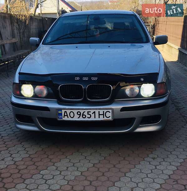 BMW 5 Series 2000