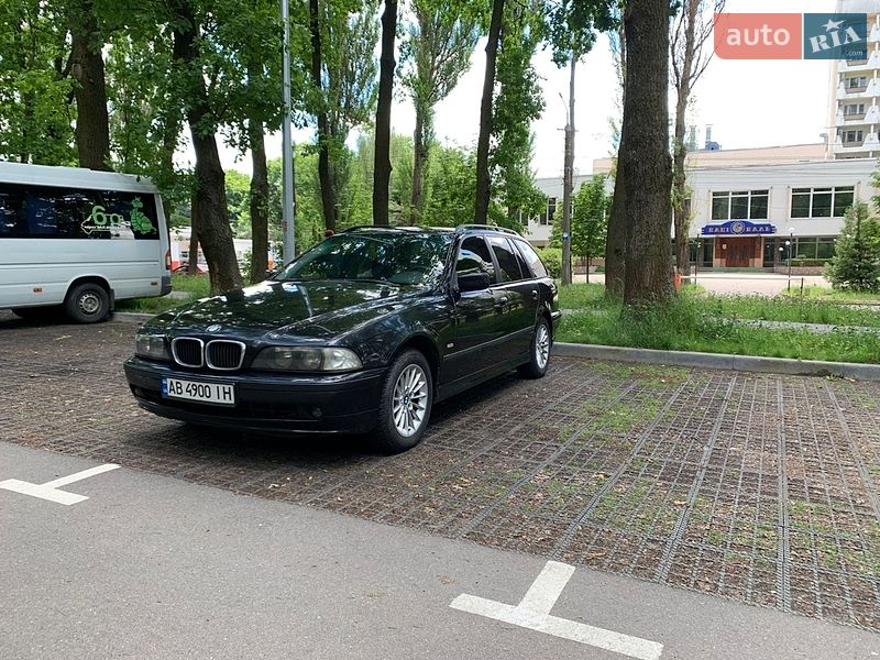 BMW 5 Series 1998