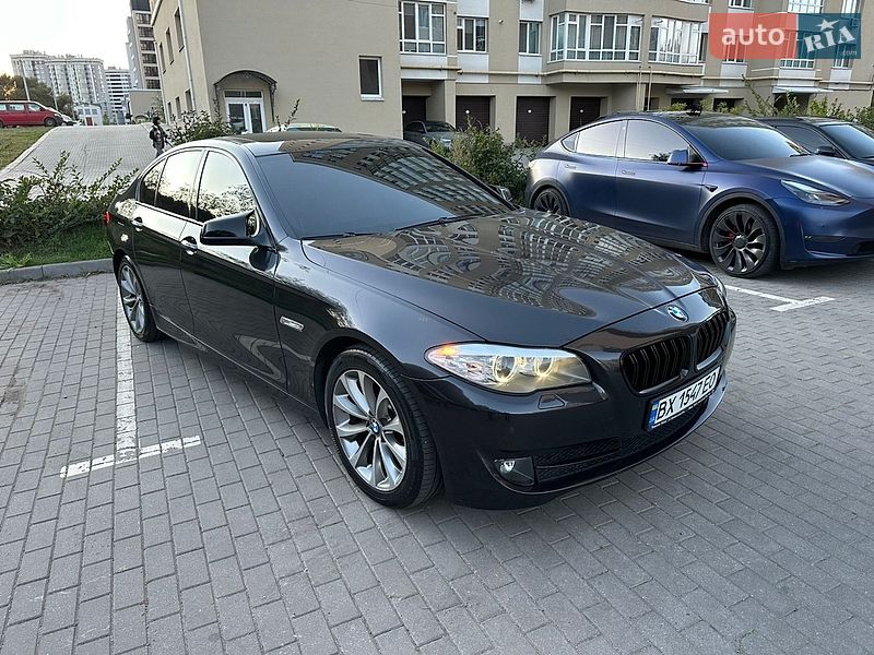 BMW 5 Series 2011