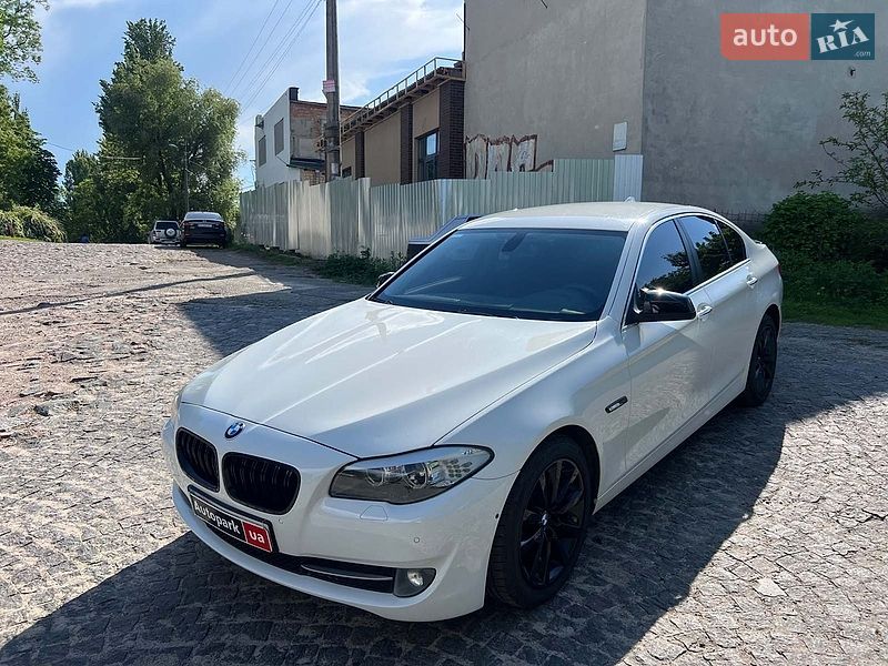 BMW 5 Series 2011