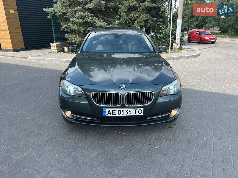 BMW 5 Series 2011