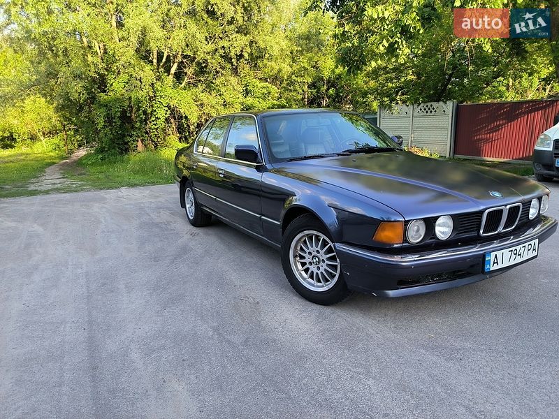 BMW 7 Series 1990